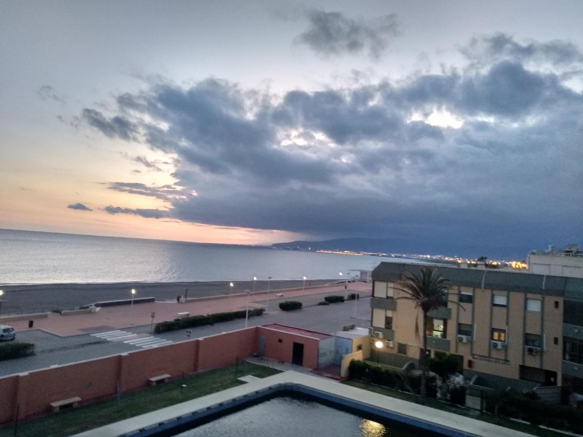 Primera Linea, Magnificas Vistas Al Mar Y A La Playa Retamar  Esterno foto